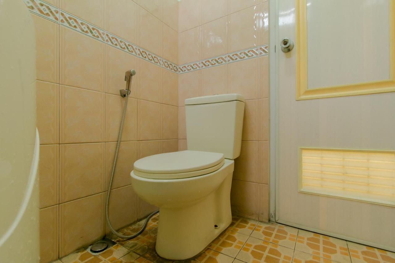 Oyo 2858 Vafa Guesthouse Чианджур Экстерьер фото